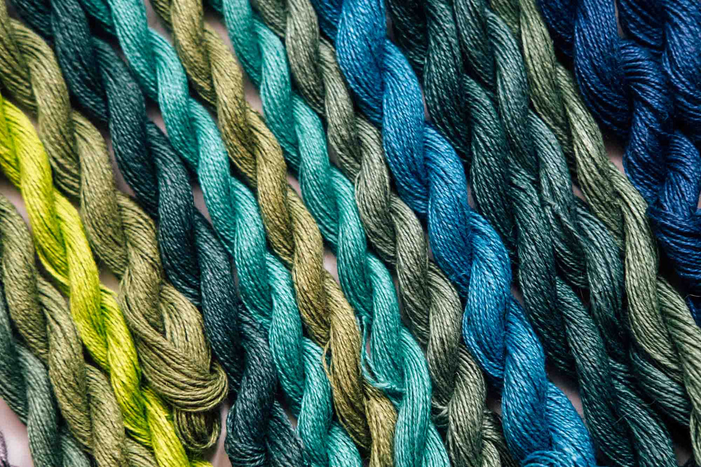 Bockens linen yarn 16/2 for embroidery and tapestry