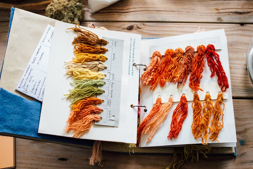 8 e 9 de Junho de 2024 - Curso de Iniciação à Tinturaria Natural - PRESENCIAL