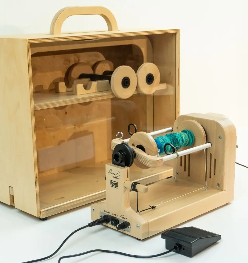 Roda de fiar elétrica Louet Jenn-E