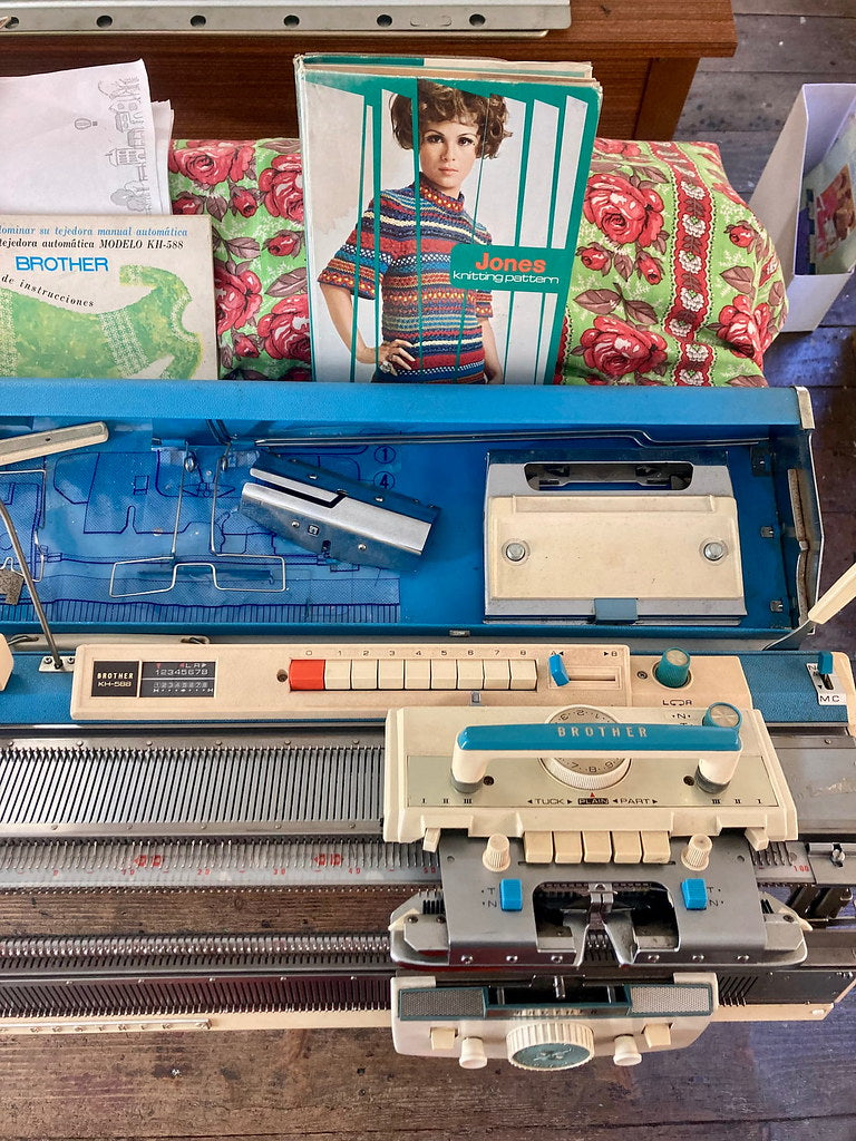 Curso intensivo de introducción al tejido a máquina - noviembre de 2025