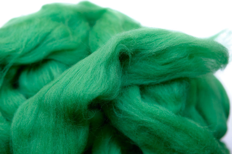Portuguese merino wool top - Grass (24)