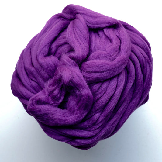 Portuguese merino wool top - Violet (16)