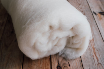 Lã cardada para feltragem ou enchimento - Branco Natural