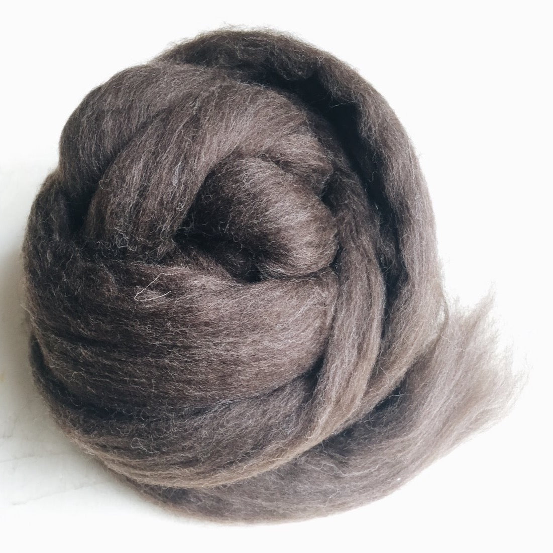 Portuguese merino wool top - Natural brown