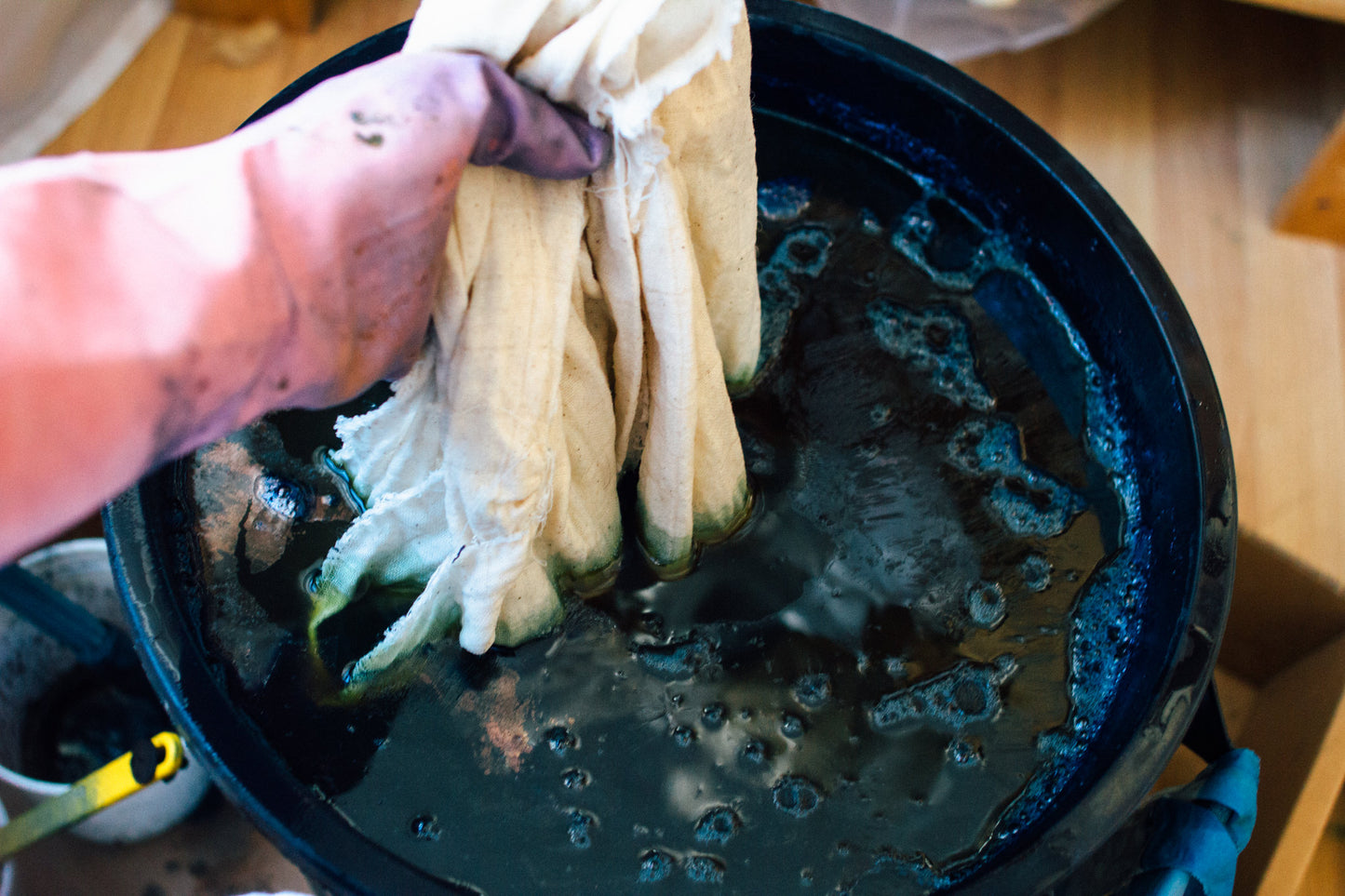 12th of Março 2022 / Introduction to organic dyeing with Indigo - ONLINE